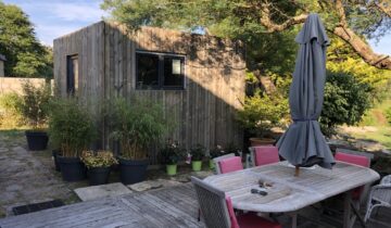 Choisir un studio de jardin en bois plutôt qu’en béton ou en métal